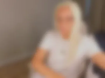 april_nelson webcam preview