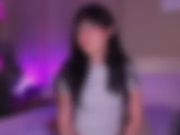 aprilqueenie photo 2