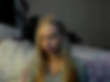 ariah_is_blonde photo 2
