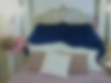 ariana_petite webcam preview
