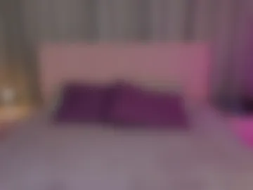 ariana_petite photo 8