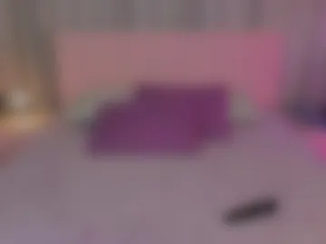 ariana_petite photo 7
