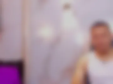 aron_and_molly photo 2