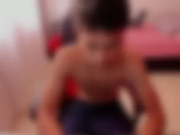 aron_boyy webcam preview