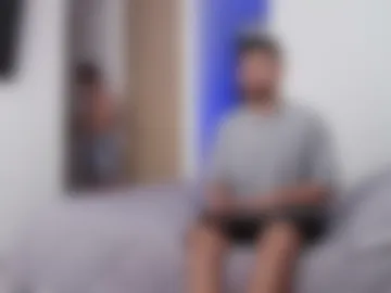 aron_santoro1 photo 3