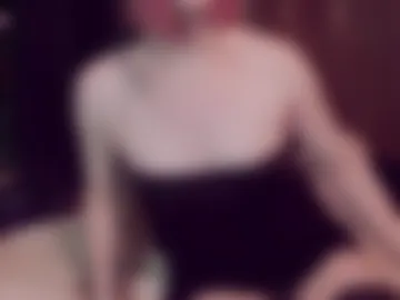 artqueenkelly photo 4