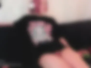 artqueenkelly live webcam preview