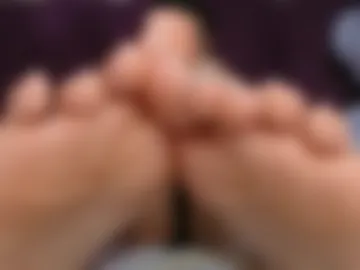 ash_nicefeet photo 2