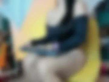 ashley_leon_ photo 4