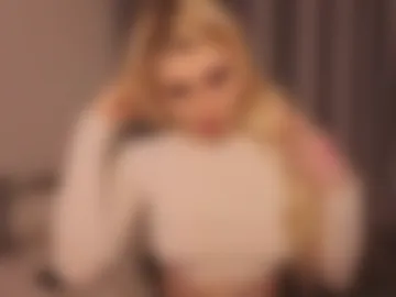 ashley_urban photo 5