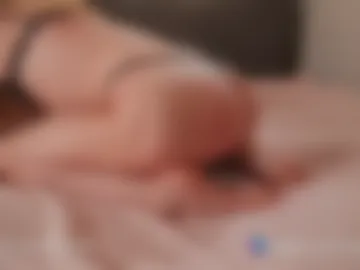 ava_adora webcam preview