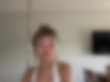 ava_petite_ photo 9