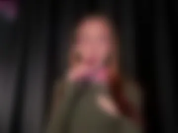 avril_pearly_ webcam preview