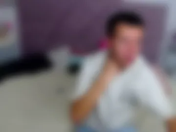 axel_whitecock live webcam preview