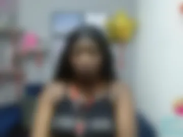 aylanybigassbrunette live webcam preview