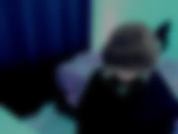 azu_moure live webcam preview