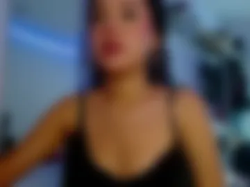 babybombom08 live webcam preview