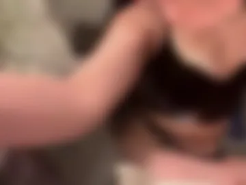 babyygirl710 live webcam preview