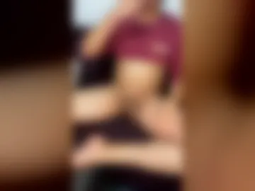 babyyourearichman live webcam preview