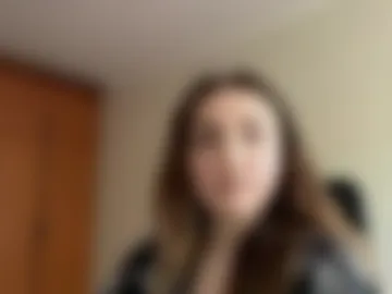 badw0man live webcam preview