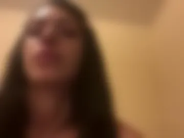 bambii_petite live webcam preview