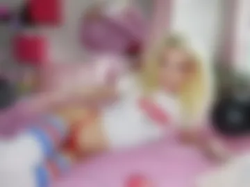 barbieblueyes photo 6