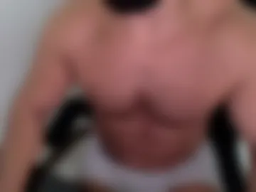 beard_top_guy webcam preview