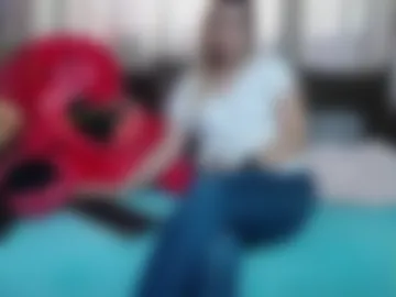bella_antoniaxo webcam preview