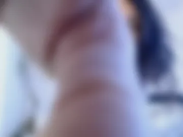 bella_bloom1 webcam preview
