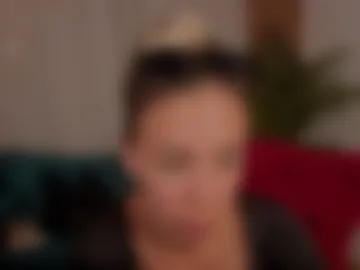 bella_coyy__888 live webcam preview