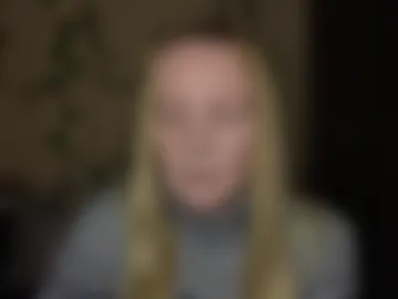 bella_hadatt photo 2