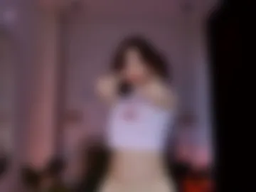 bella_hot_chilly photo 5
