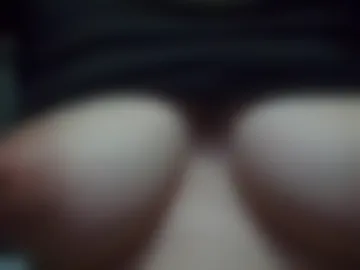 bellamilky webcam preview