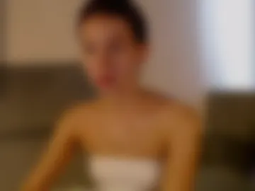 bellla_haddid webcam preview