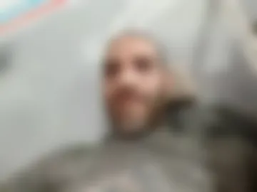 betterthanurfinger live webcam preview