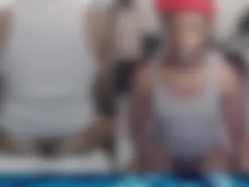 bicepsandfrot live webcam preview