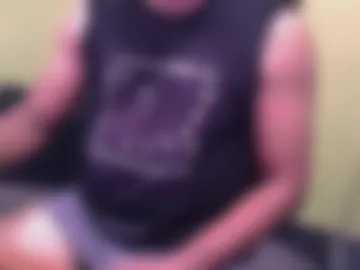 bigdickguyaux live webcam preview