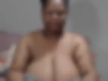 bigtitshornygirlxxx photo 3