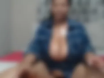 bigtitshornygirlxxx photo 4