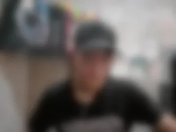 blade_sensual live webcam preview