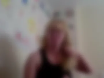 blonde_katie photo 8