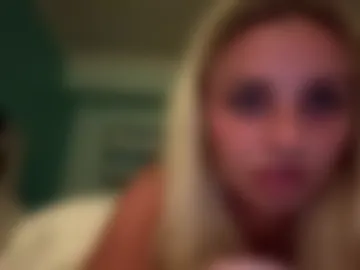 blondeeebunnieee webcam preview