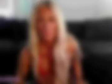 blondiluvsanal photo 3