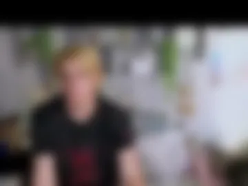 bloodyblondiee webcam preview