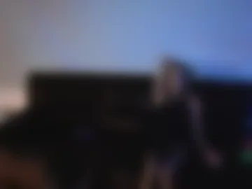blue_eyed_foxxxxy live webcam preview
