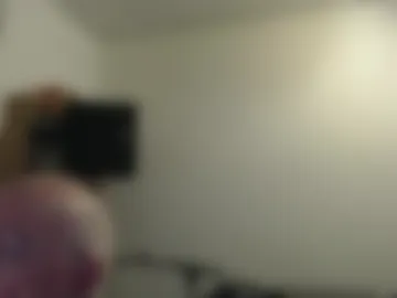 blueeyesn8 live webcam preview