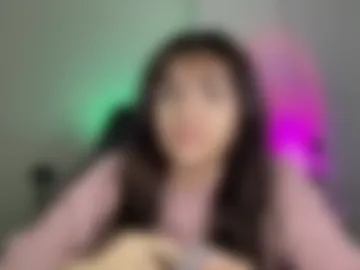 blumakinsey_ live webcam preview