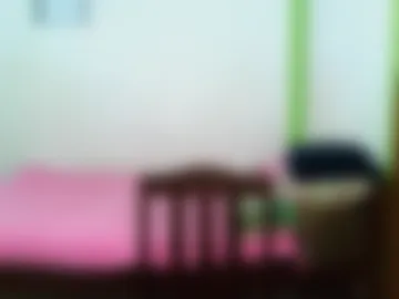 bombastic_darla live webcam preview
