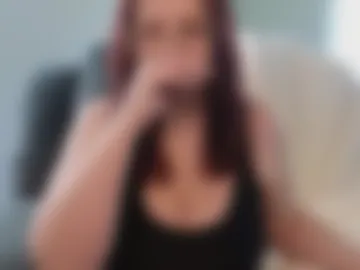 boredbustyhousewife photo 3