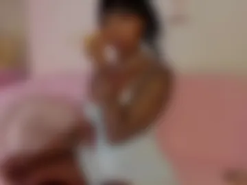 brunettklaryss webcam preview